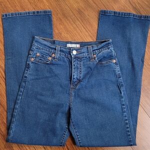 Levi's Dark Blue Straight Leg Jeans Size 6m Boot Cut Relaxed Vintage